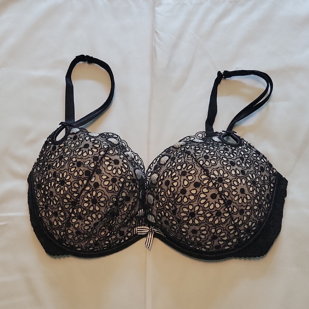 Elegant Black Lace Bra